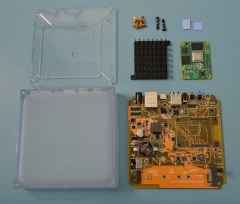 Image showing the Home Assistant Yellow, Raspberry Pi Compute Module 4 (CM4), heat sink, thermal pads, push pins